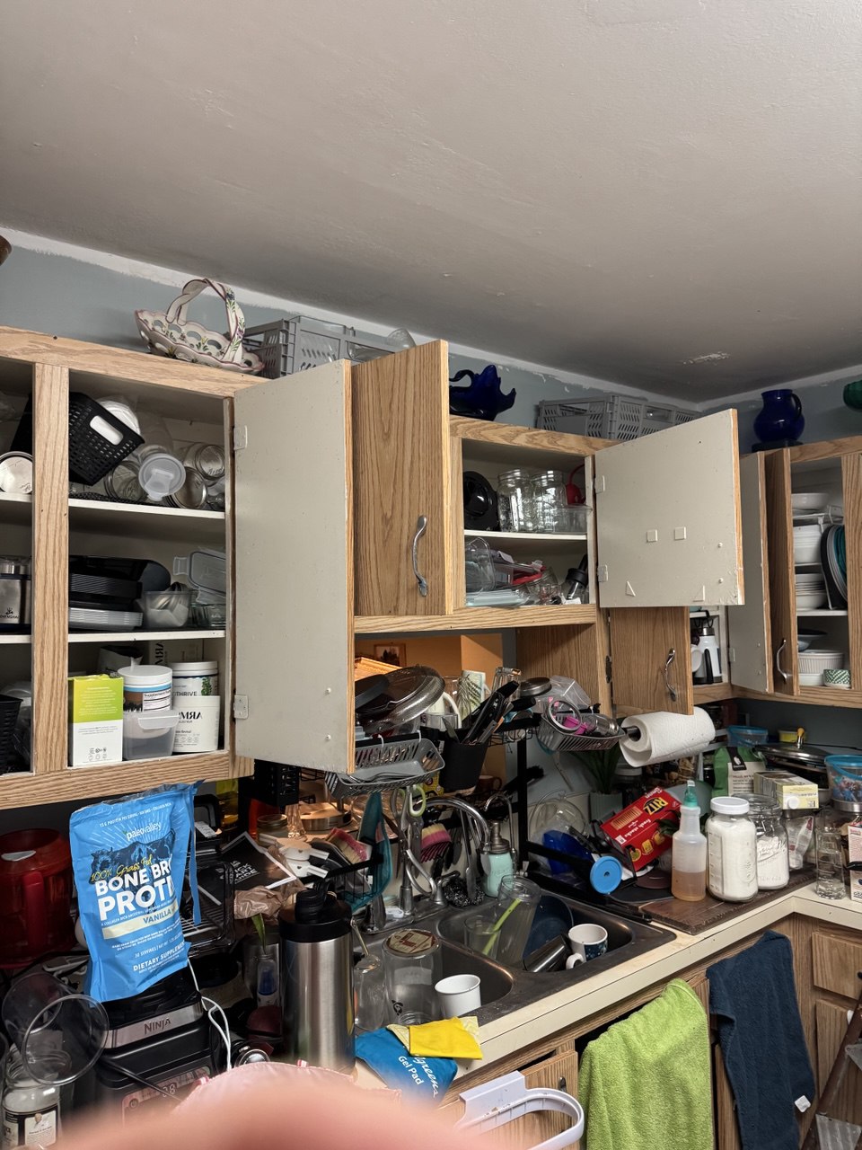 Transform Your Space: Expert Decluttering & Odor Removal in Miami and Beyond